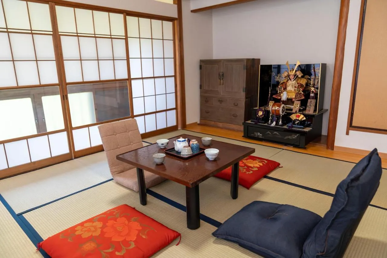 【箱根湯本】日本家屋・箱根湯本駅から徒歩15分、芸者教師の家 בית נופש האקונה